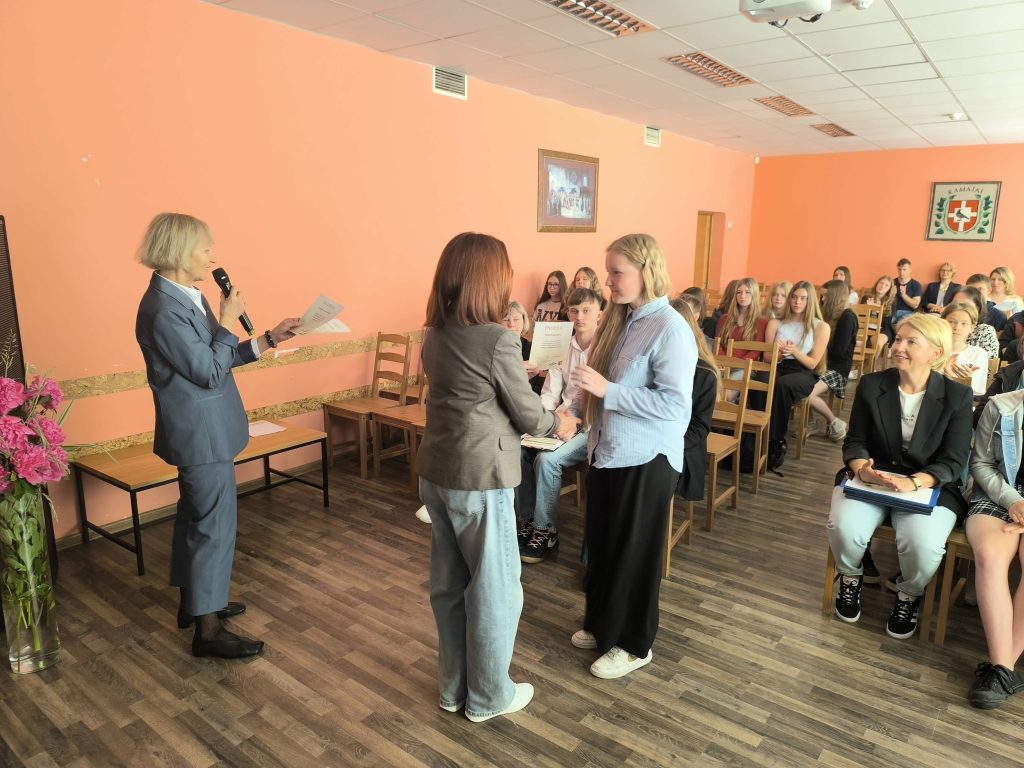 Projektinių veiklų pristatymas – konferencija „Pasimatuok knygą“